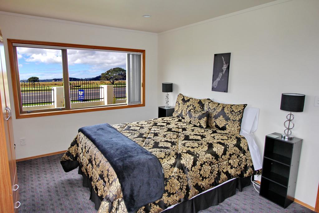 Absolute Beachview B & B Whitianga Habitación foto